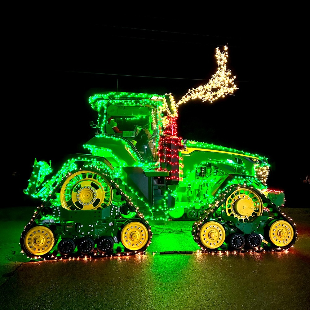 CHRISTMAS SPECIAL! 🚜 This listing is for an unlisted live show item.